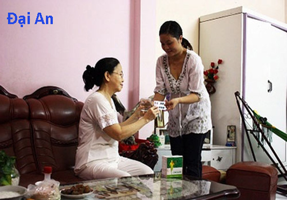 Giúp việc chăm sóc người già tại Thanh Xuân tận tình